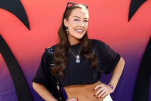 Brooke Schofield - Age, Parents, Career, Boyfriend, And Net Worth - The