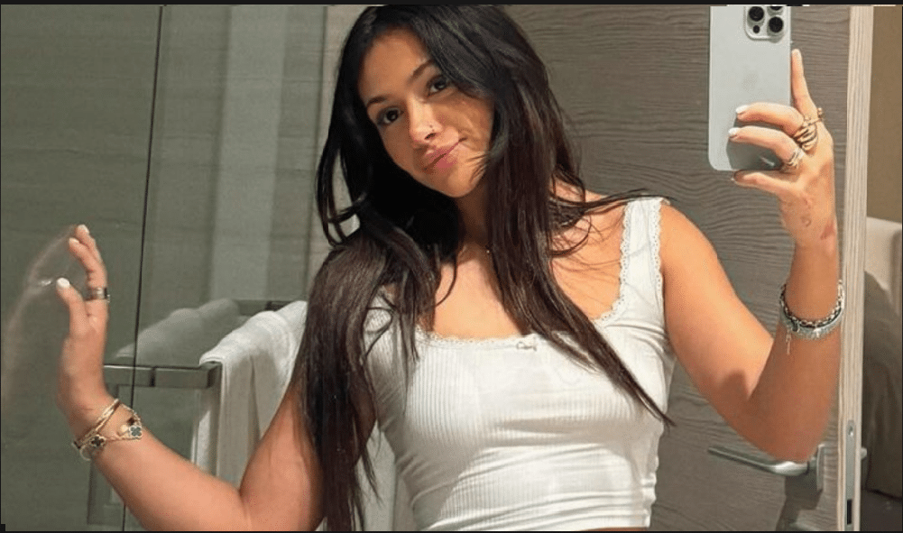 Who is Demisux? Age, and Career Of Twitch Streamer - The Famous Magazine